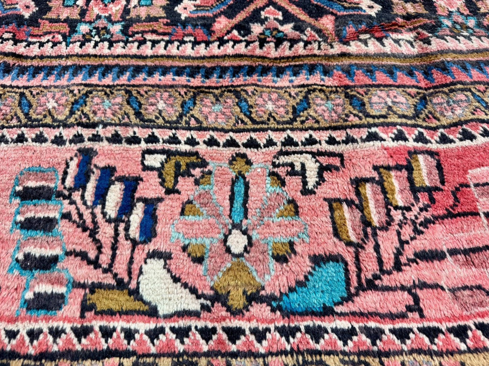 Persian Hamadan Rug | 7' 9” x 10' - Rug the Rock - 