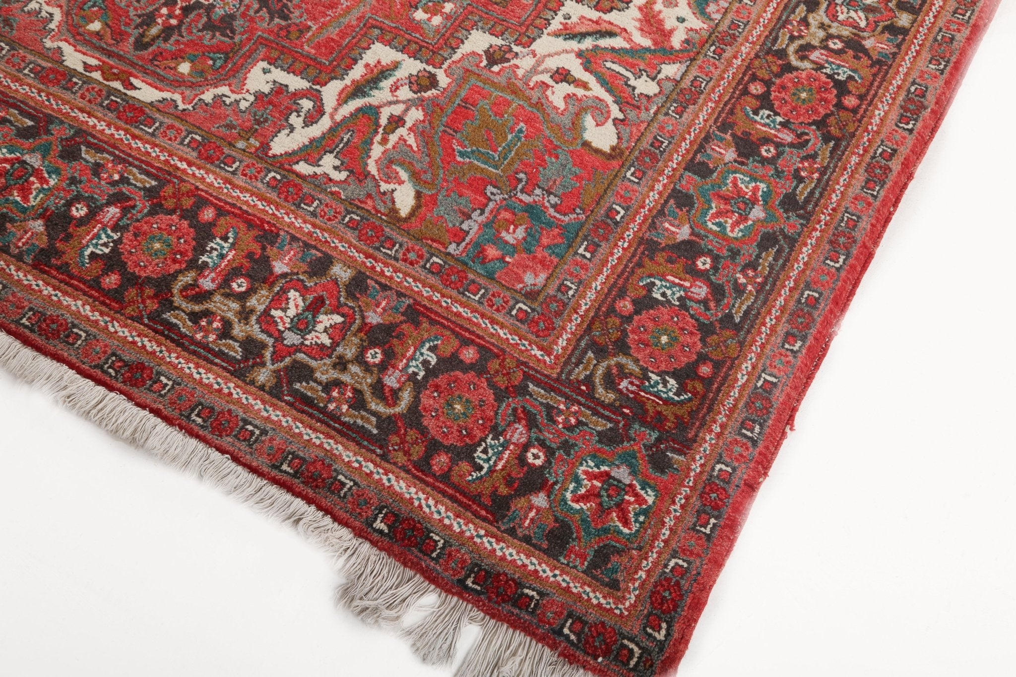 Persian Heriz Rug | 6' 9" x 9' 6" - Rug the Rock - 