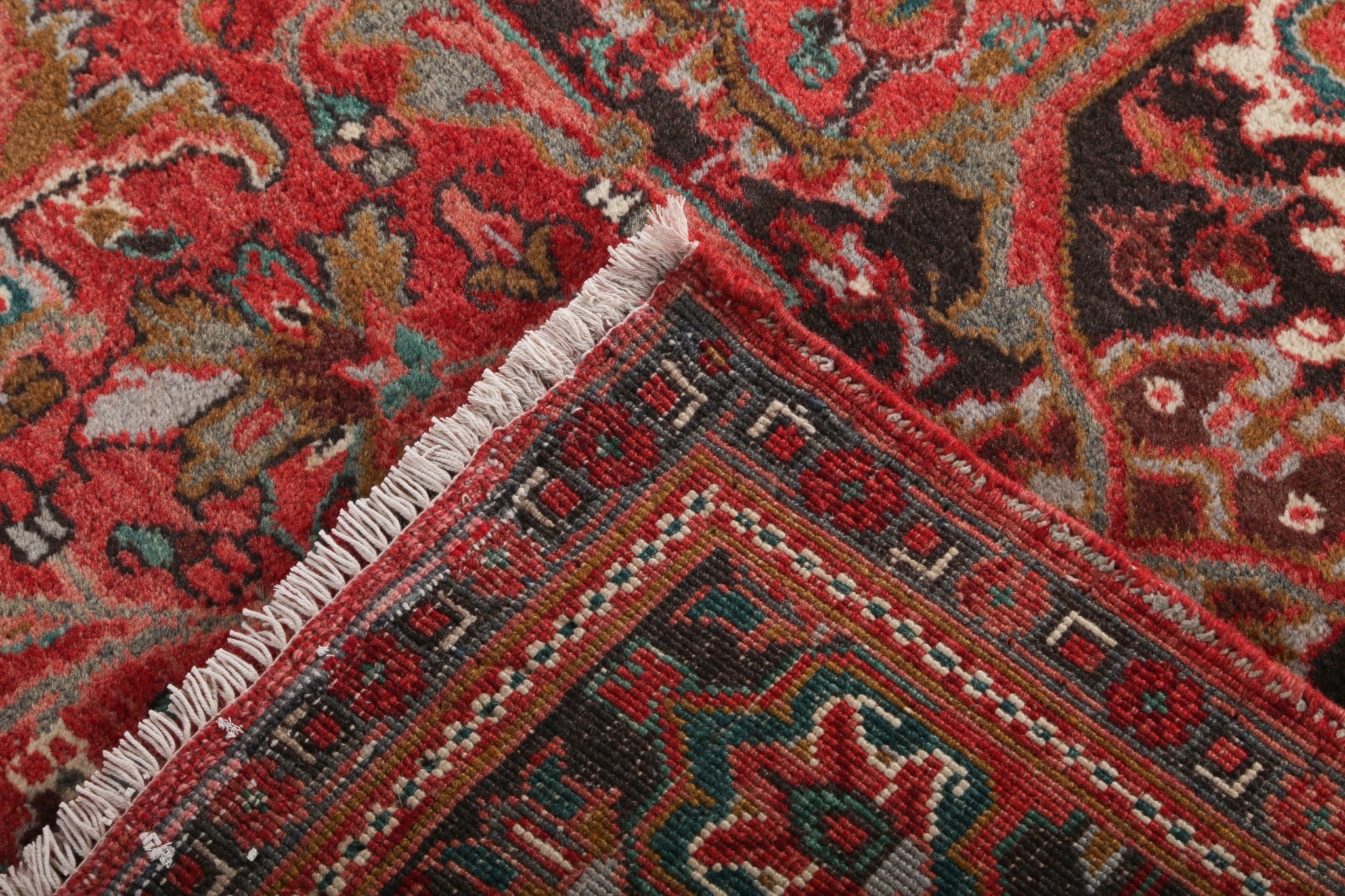 Persian Heriz Rug | 6' 9" x 9' 6" - Rug the Rock - 