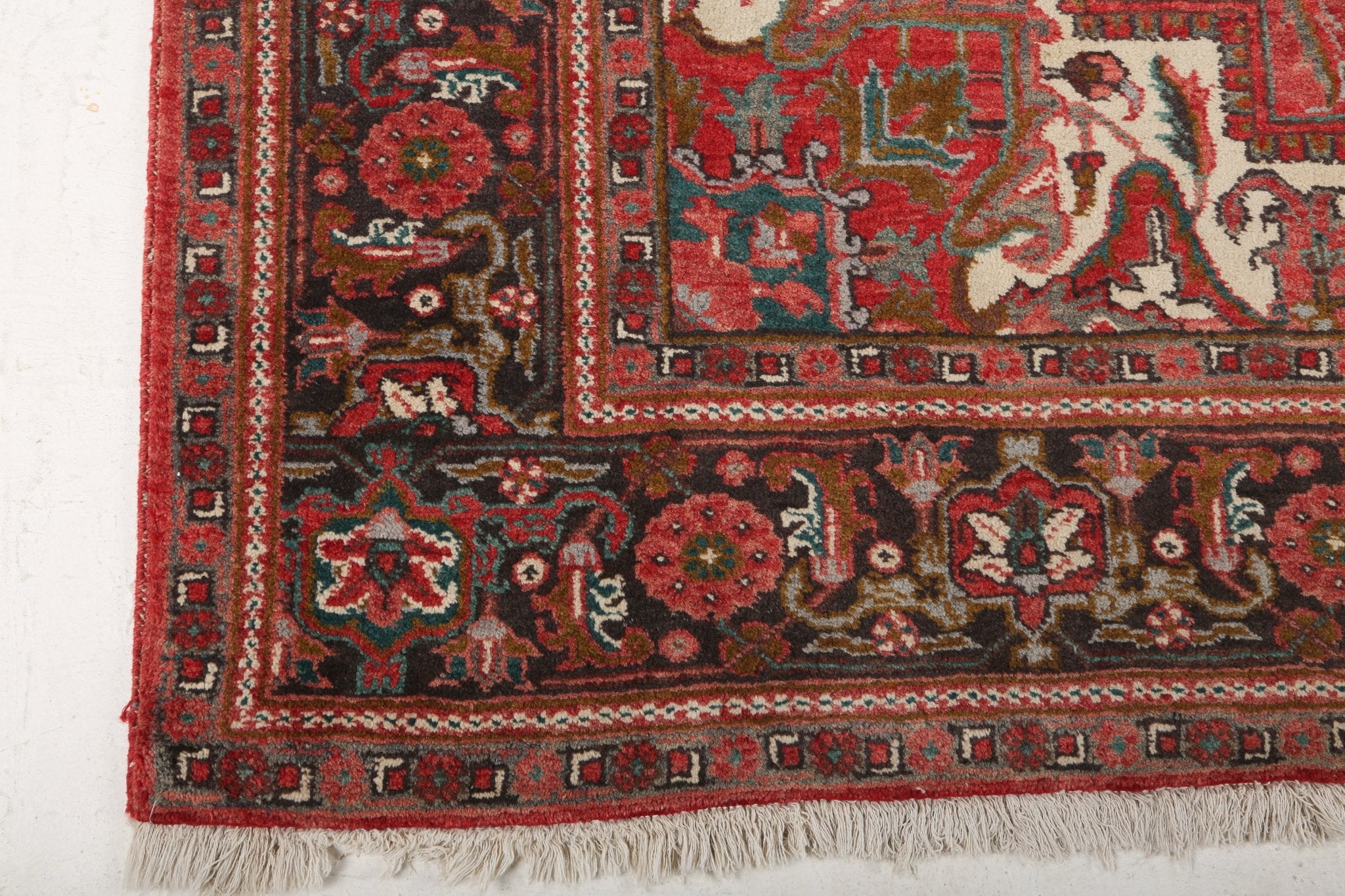 Persian Heriz Rug | 6' 9" x 9' 6" - Rug the Rock - 