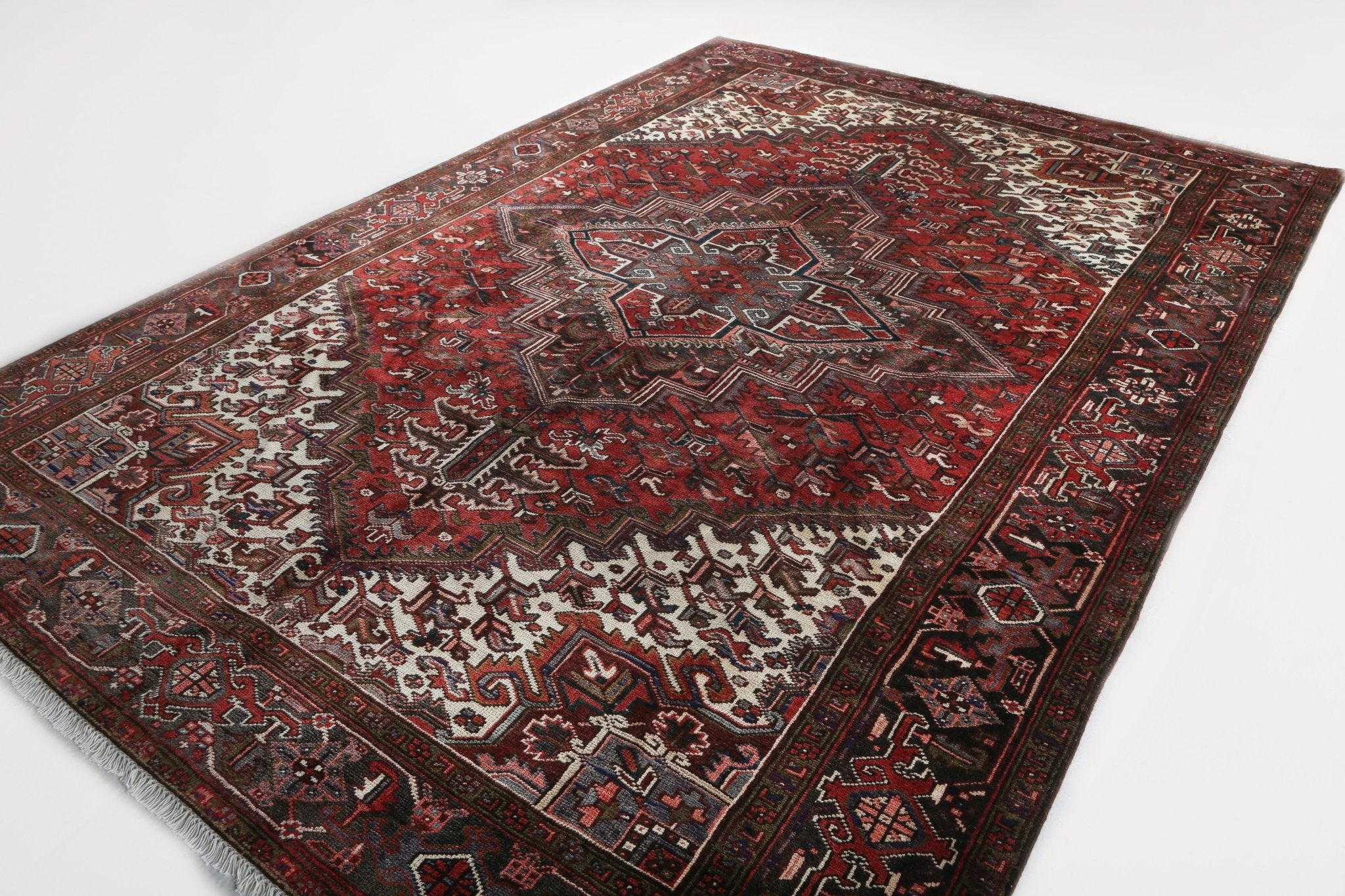 Persian Heriz Rug | 7' 5" x 10' 10" - Rug the Rock - 