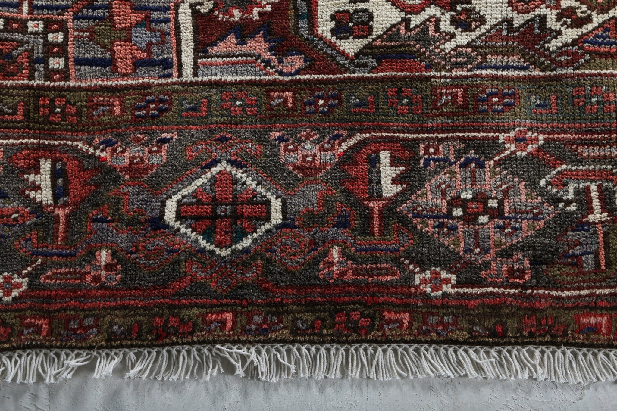 Persian Heriz Rug | 7' 5" x 10' 10" - Rug the Rock - 