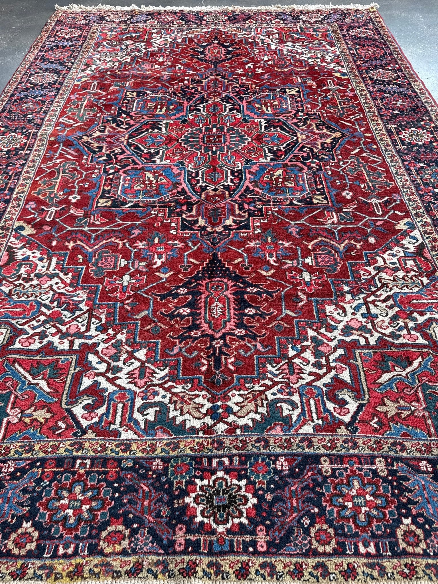 Persian Heriz Rug | 8' 3" x 12' 6" - Rug the Rock - 