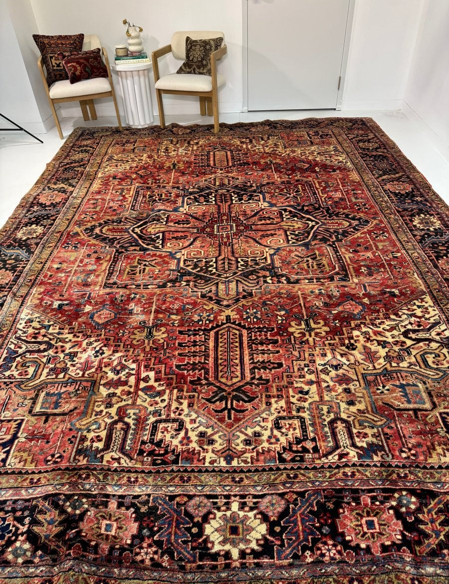 Persian Heriz Rug | 9' 10" x 12' 11" Rug the Rock
