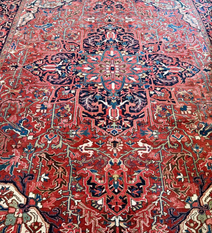 Persian Heriz Rug | 9' 8" x 12' 12" - Rug the Rock