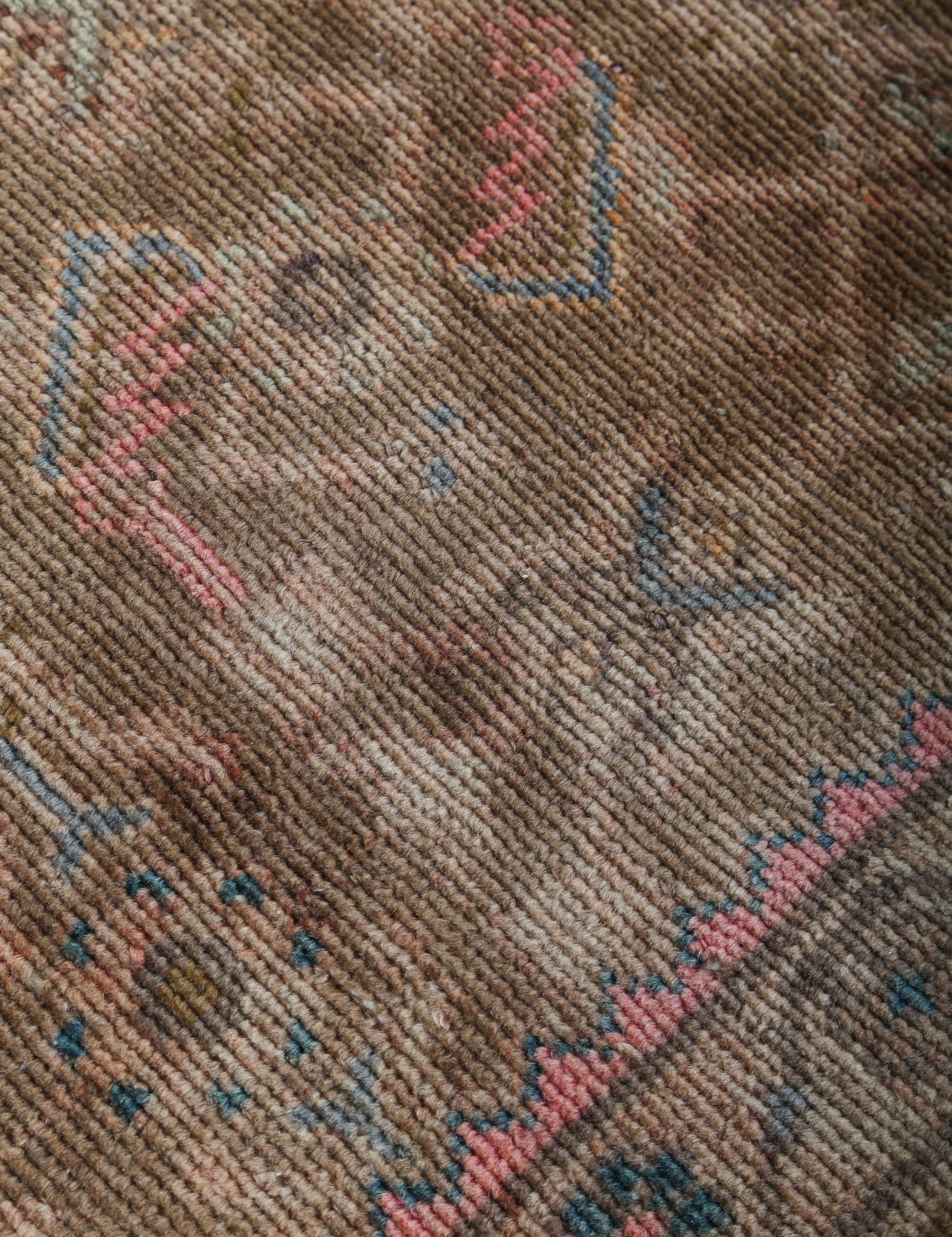 Persian Hosseinabad Rug | 5' 3" x 10' 8" - Rug the Rock - 