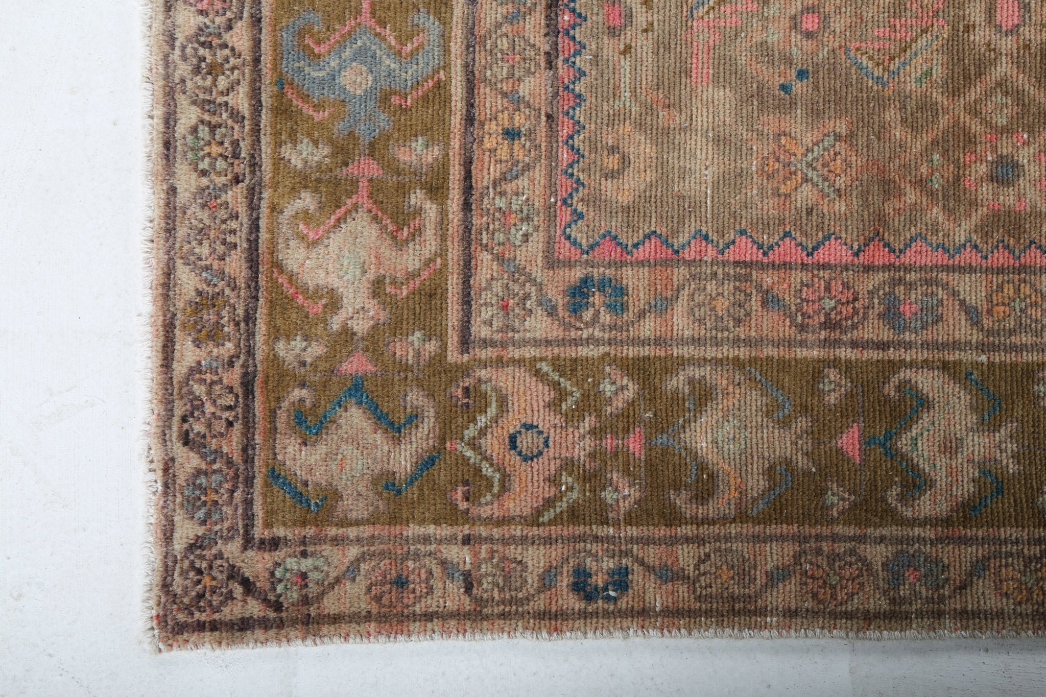 Persian Hosseinabad Rug | 5' 3" x 10' 8" - Rug the Rock - 