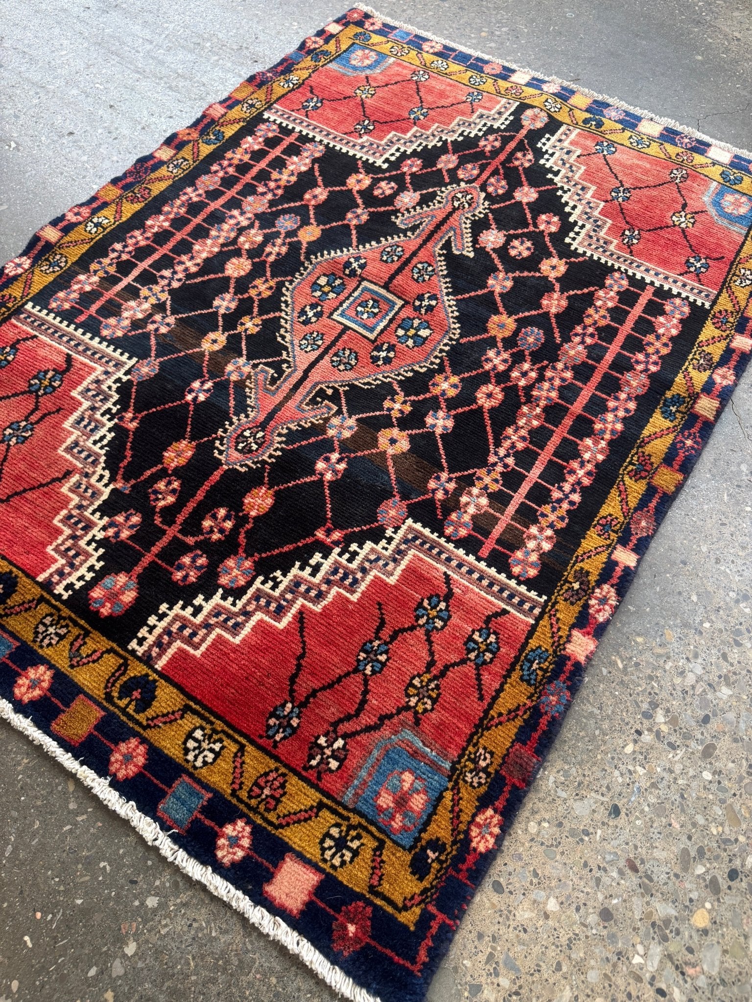 Persian Jozan Rug | 3' 3" x 4' 6" - Rug the Rock - 