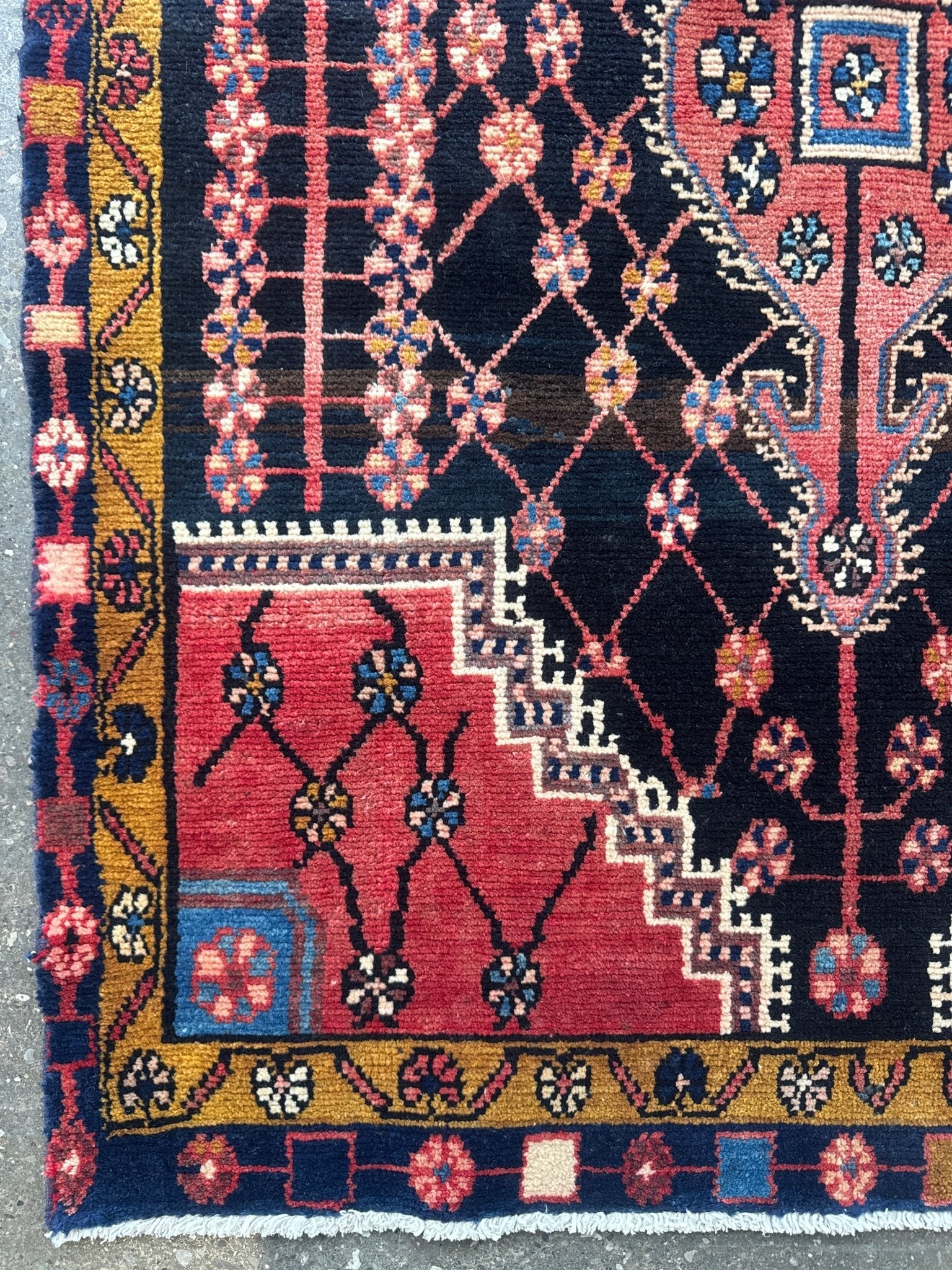 Persian Jozan Rug | 3' 3" x 4' 6" - Rug the Rock - 