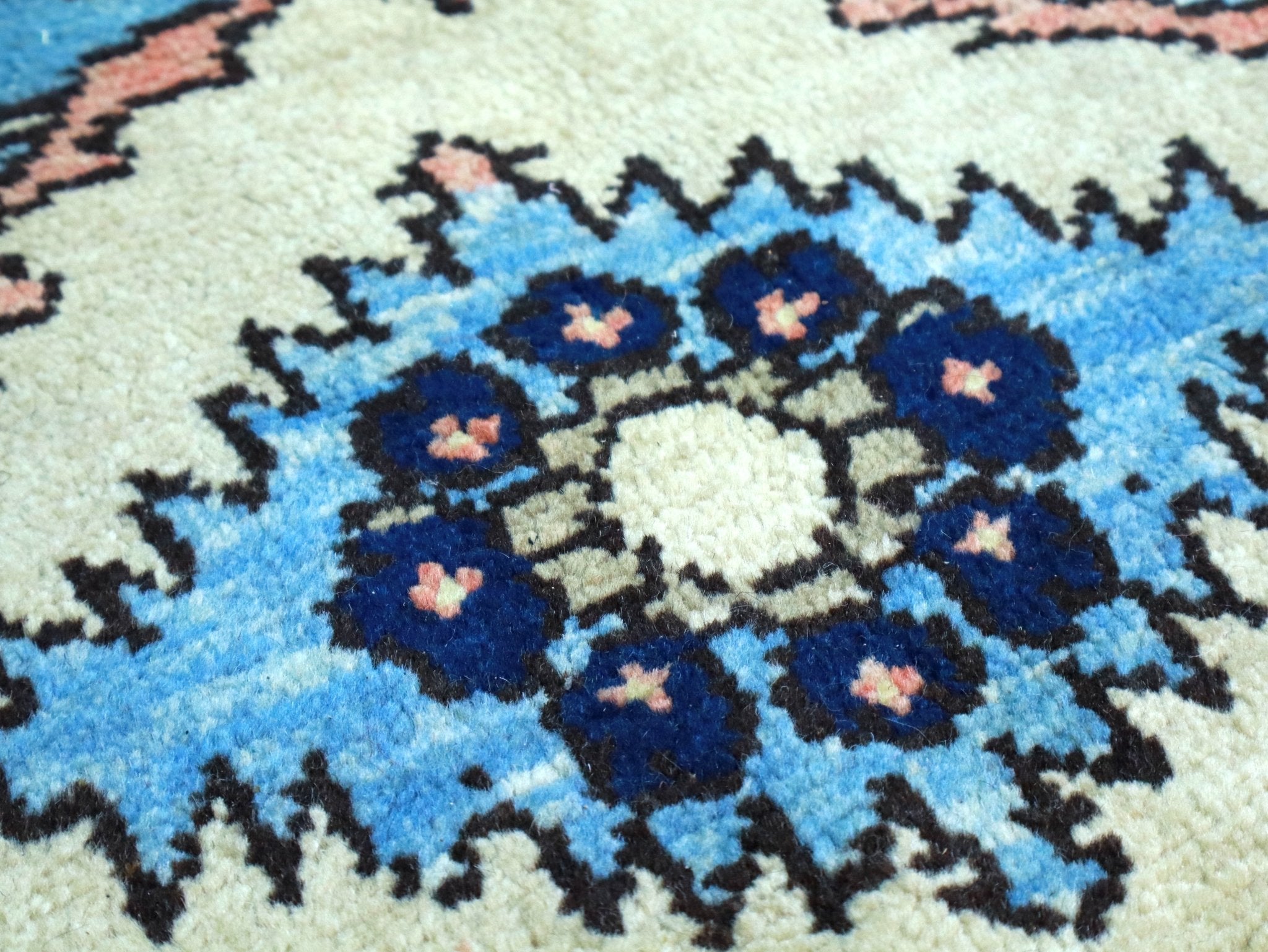 Persian Karaja Rug | 7' 11" x 9' 5" - Rug the Rock - 