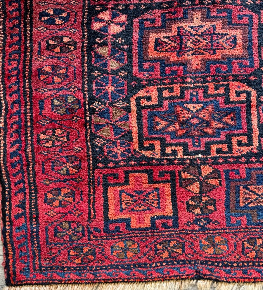 Persian Lori Rug | 2' 5" x 2' 7" - Rug the Rock