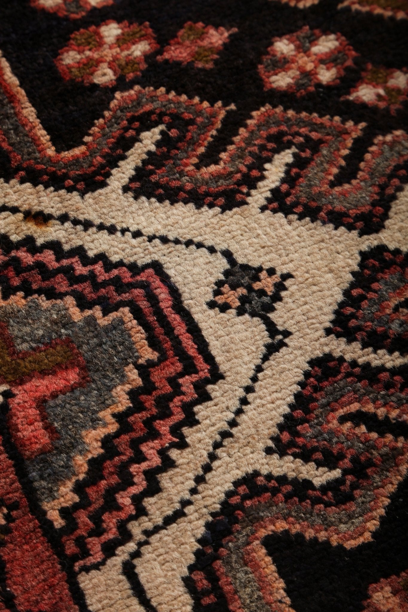 Persian Luri Runner Rug | 3' 10" x 9' 6" - Rug the Rock - 