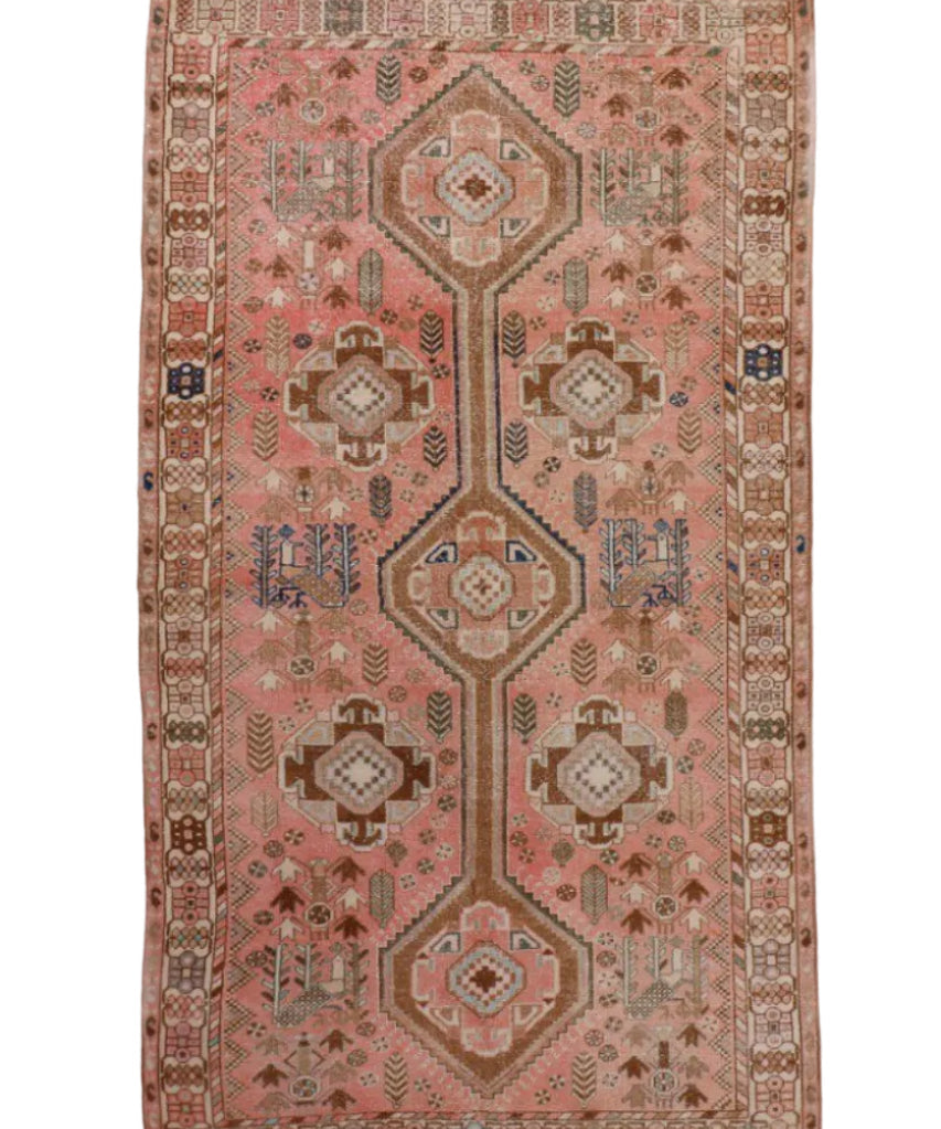 Persian Mahal rug with pink and tan geometric medallion design, full view