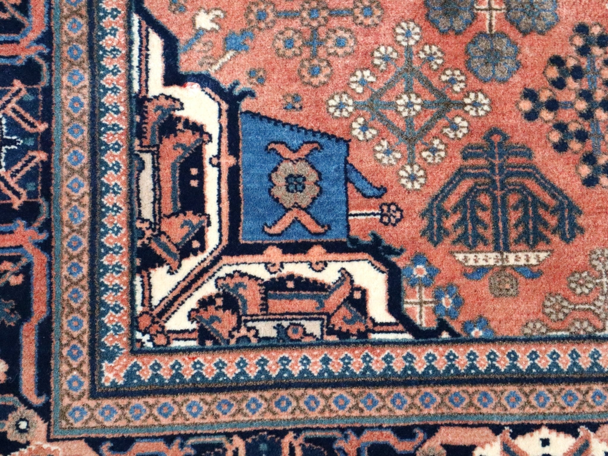 Persian Qashqai Rug | 4' x 5' 1" Rug the Rock