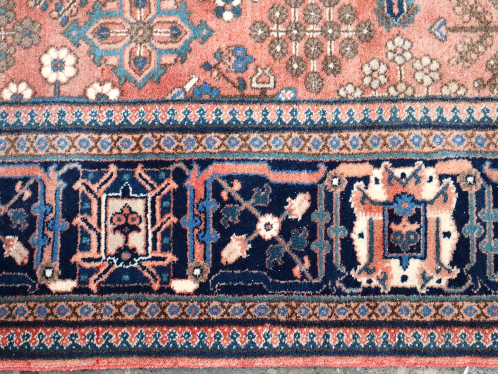 Persian Qashqai Rug | 4' x 5' 1" Rug the Rock
