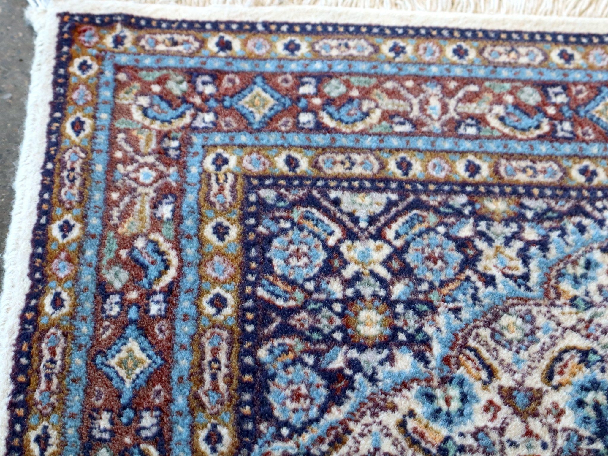 Persian Moud Rug | 2' x 2' 7" - Rug the Rock - available