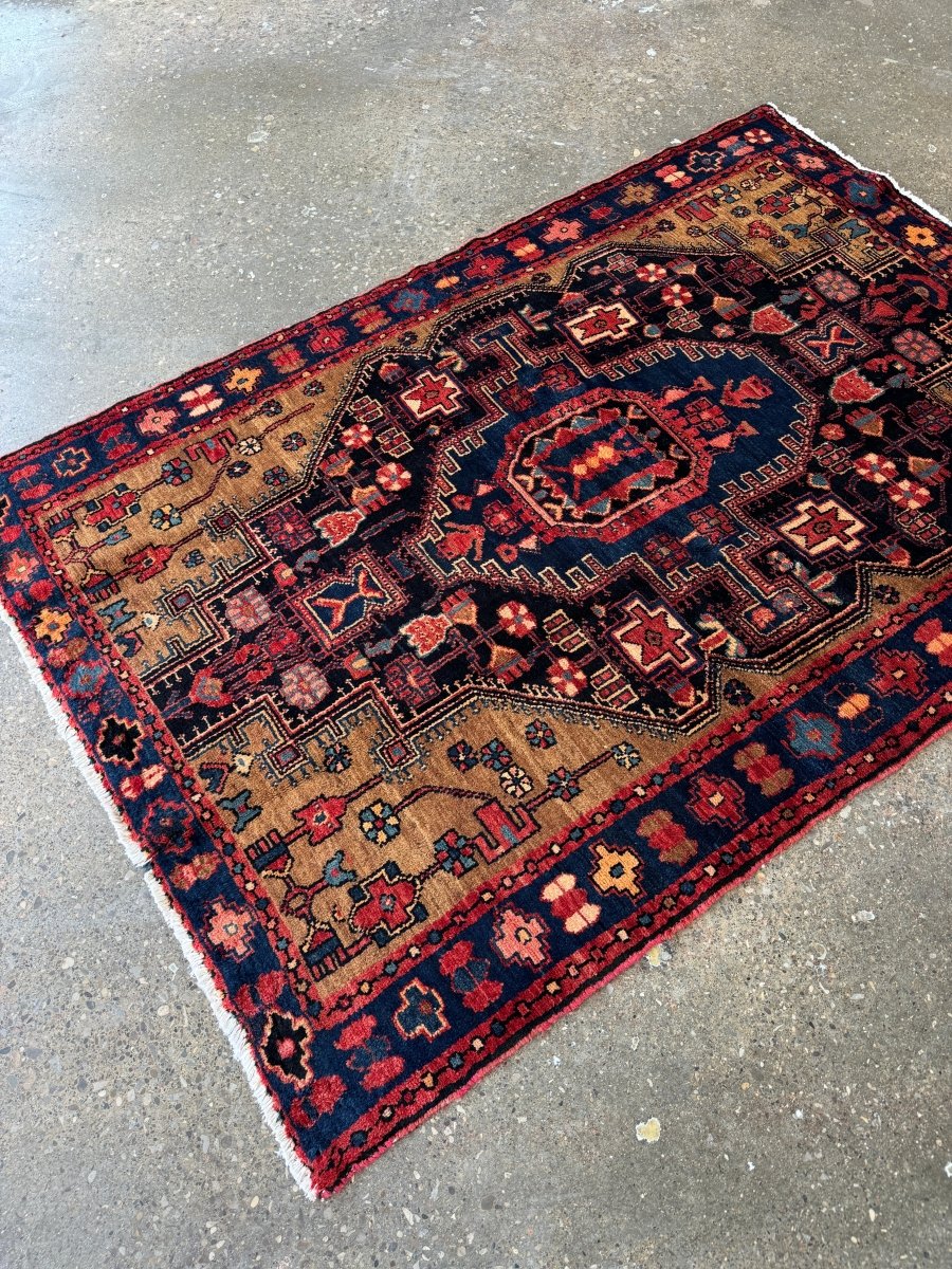 Persian Nahavand Rug | 4' 6" x 6' 6" - Rug the Rock