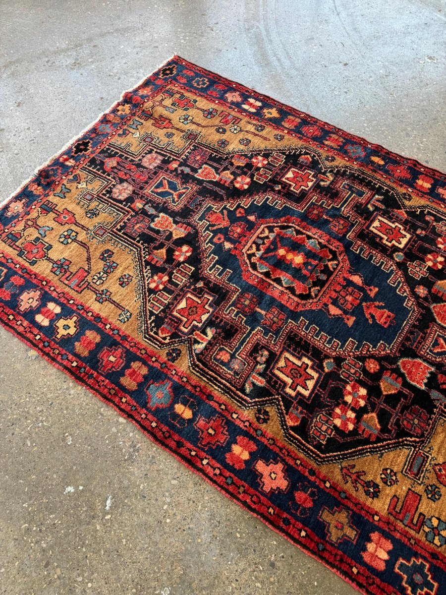 Persian Nahavand Rug | 4' 6" x 6' 6" - Rug the Rock