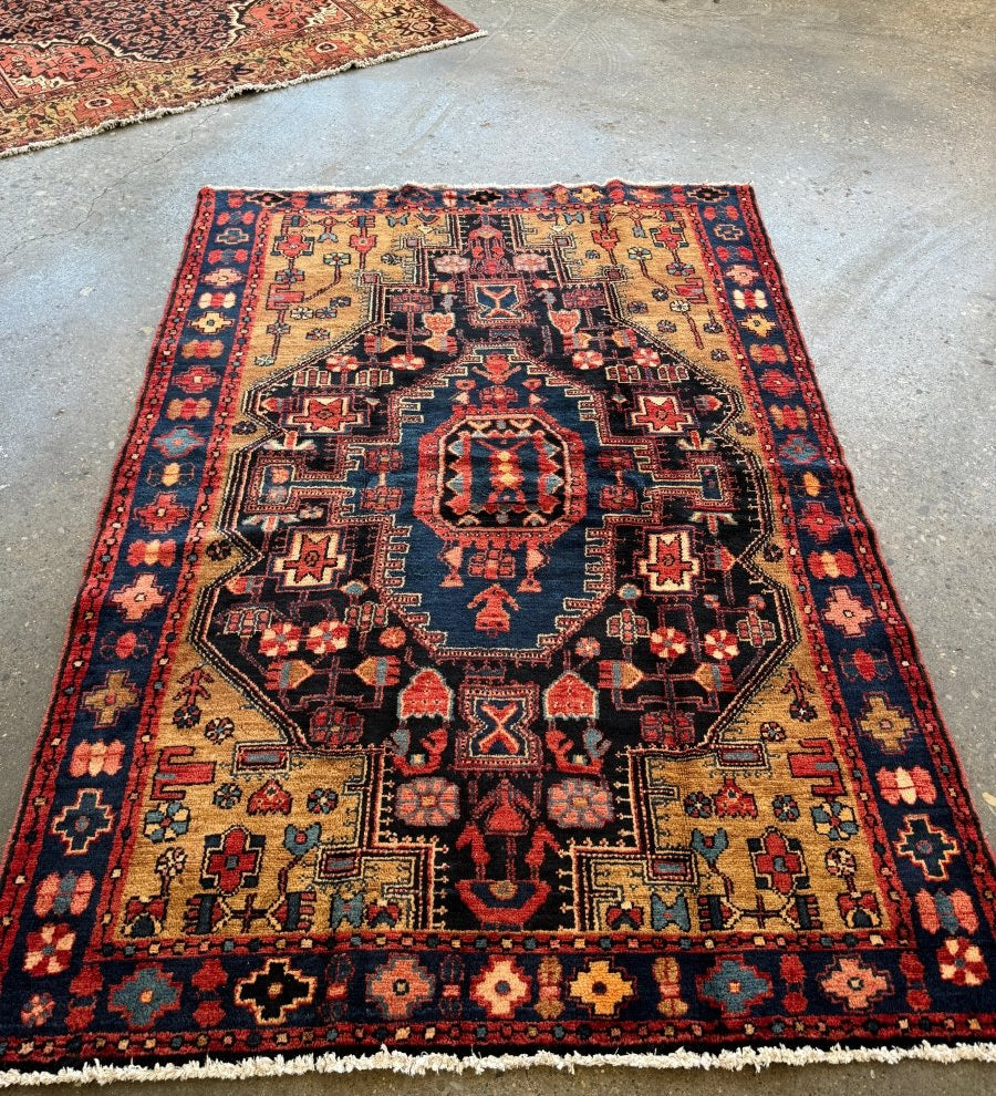 Persian Nahavand Rug | 4' 6" x 6' 6" - Rug the Rock