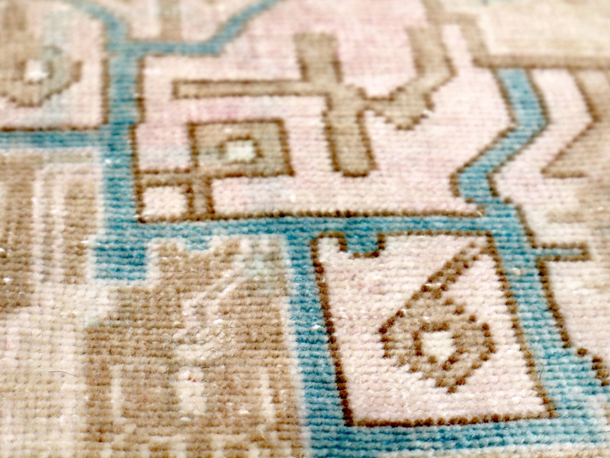 Persian Nahavand Rug | 5' 1” x 9' 4" - Rug the Rock - 