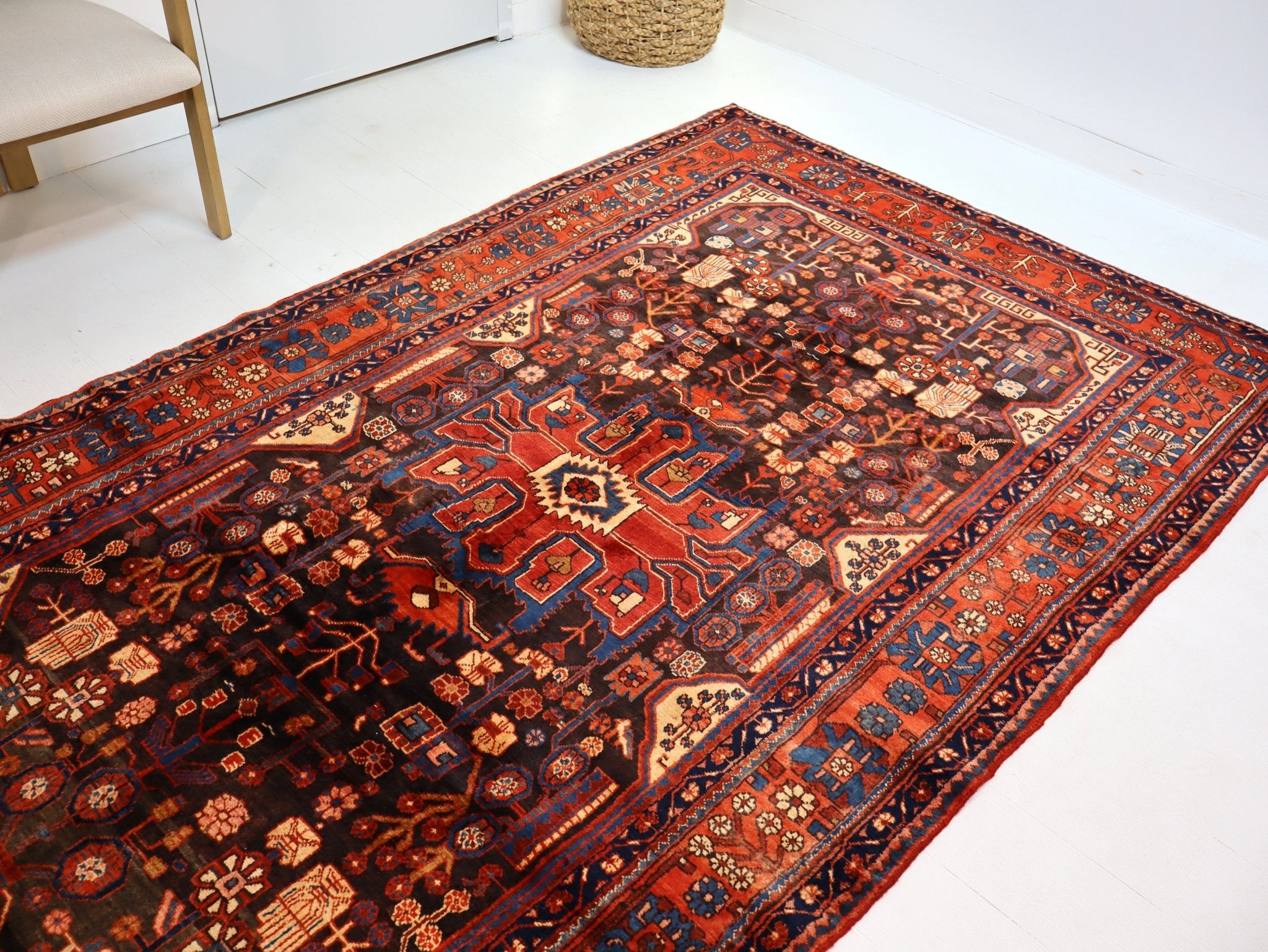 Persian Nahavand Rug | 5' 5” x 9' 7" - Rug the Rock - 