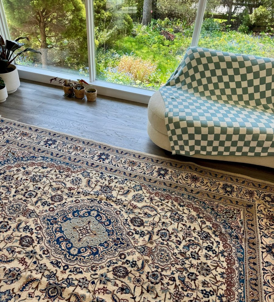 Expensive Persian Rug Why Persian Rugs Are So Expensive: 7 Factors That Make Them Valuable ...