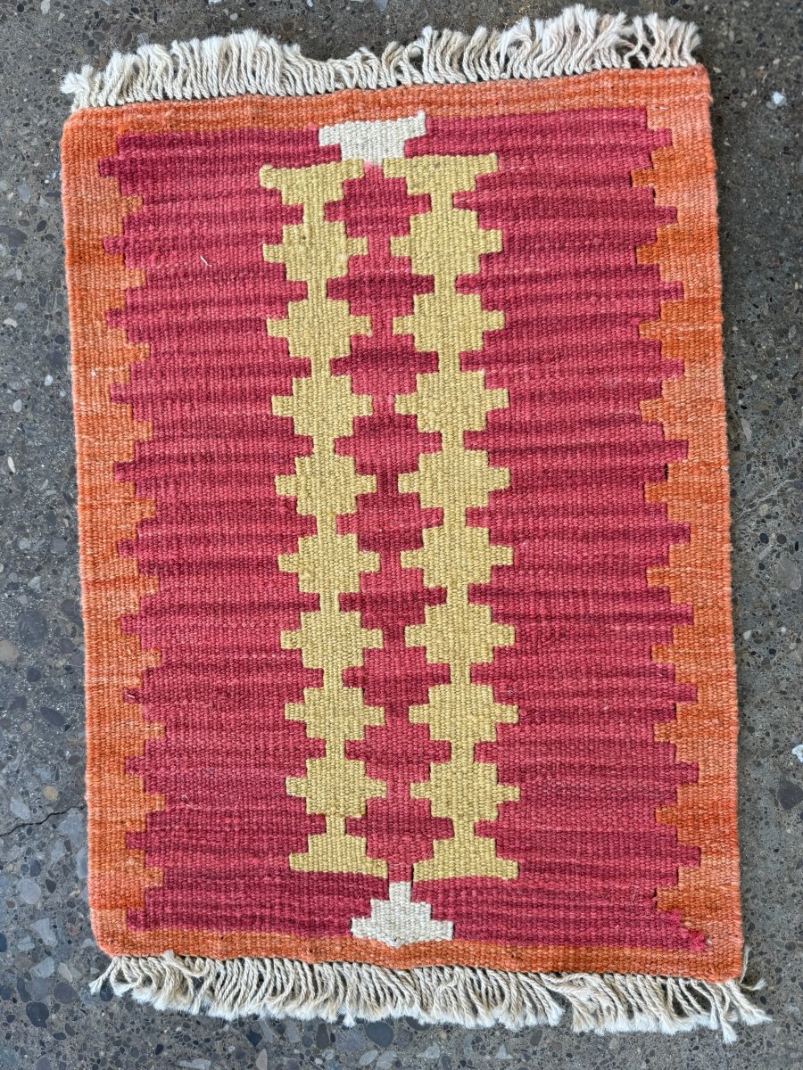 Persian Qashqai Kilim Rug | 1' 5" x 1' 10" - Rug the Rock