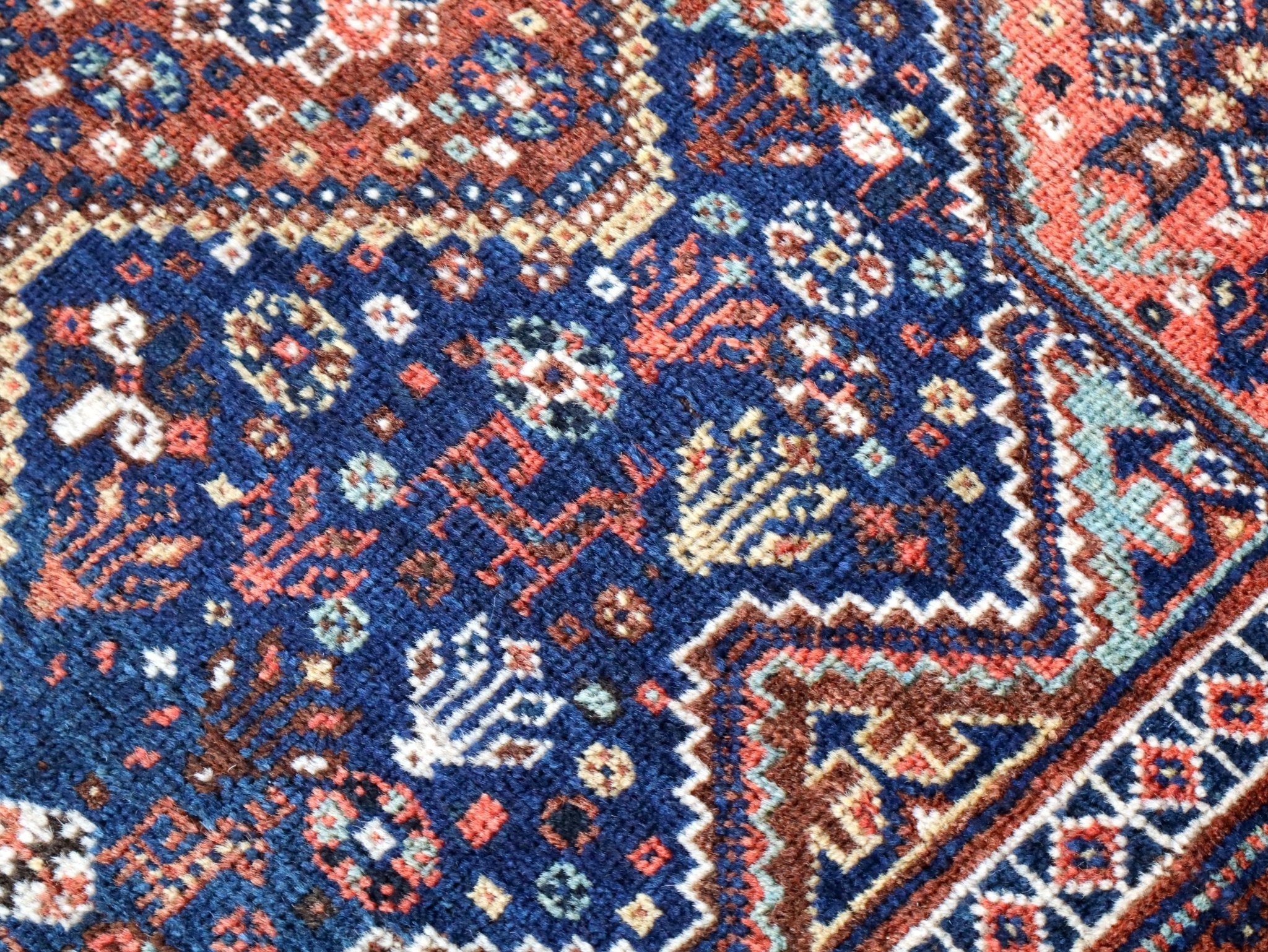 Persian Qashqai Rug | 4' x 5' 1" - Rug the Rock - 