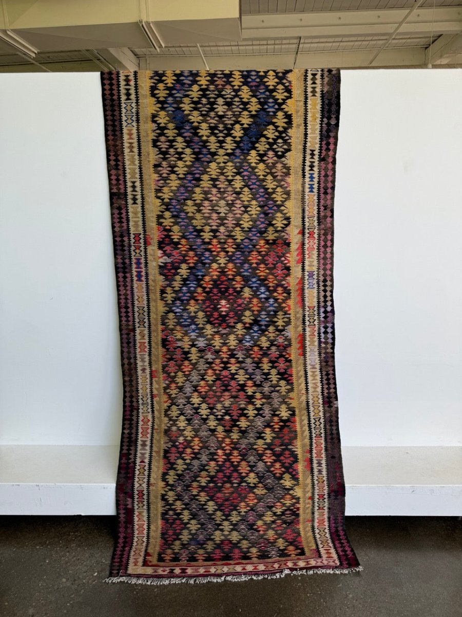 Persian Qazvin Kilim Runner | 3' 3" x 8' 11" - Rug the Rock