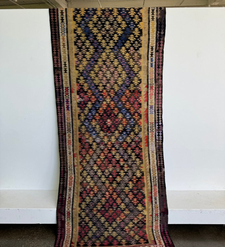 Persian Qazvin Kilim Runner | 3' 3" x 8' 11" - Rug the Rock