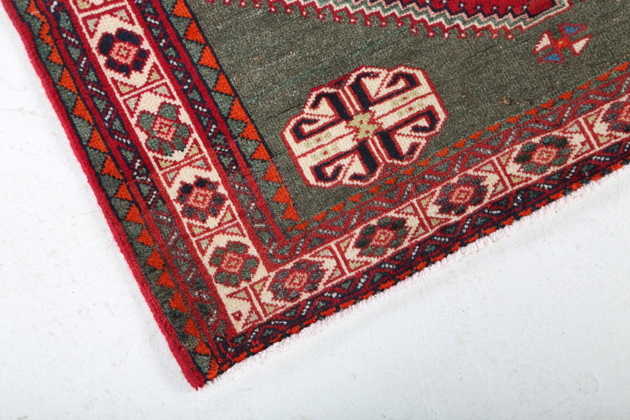 Persian Saveh Rug | 2' 11" x 5' 2" - Rug the Rock - 