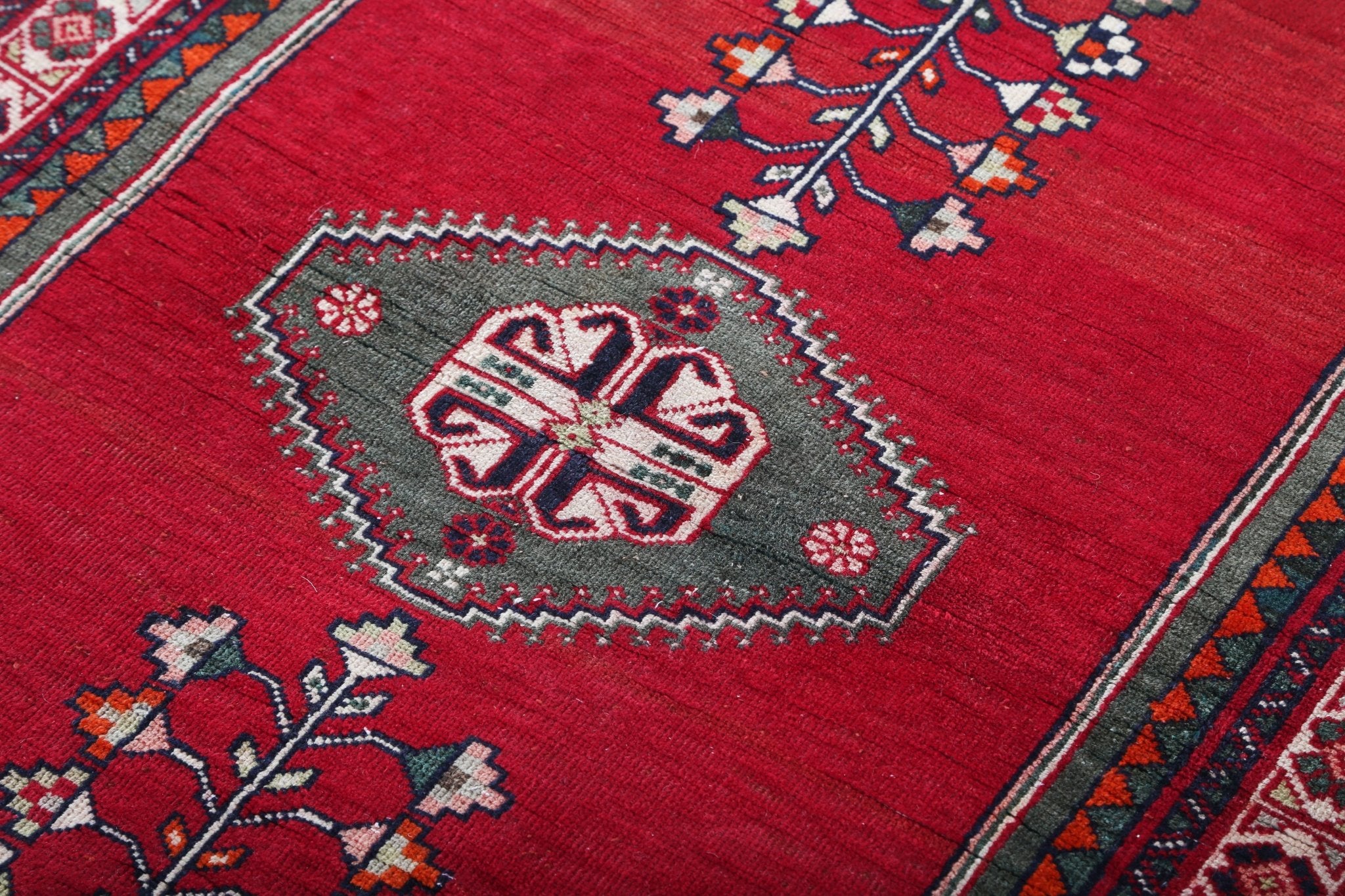 Persian Saveh Rug | 2' 11" x 5' 2" - Rug the Rock - 