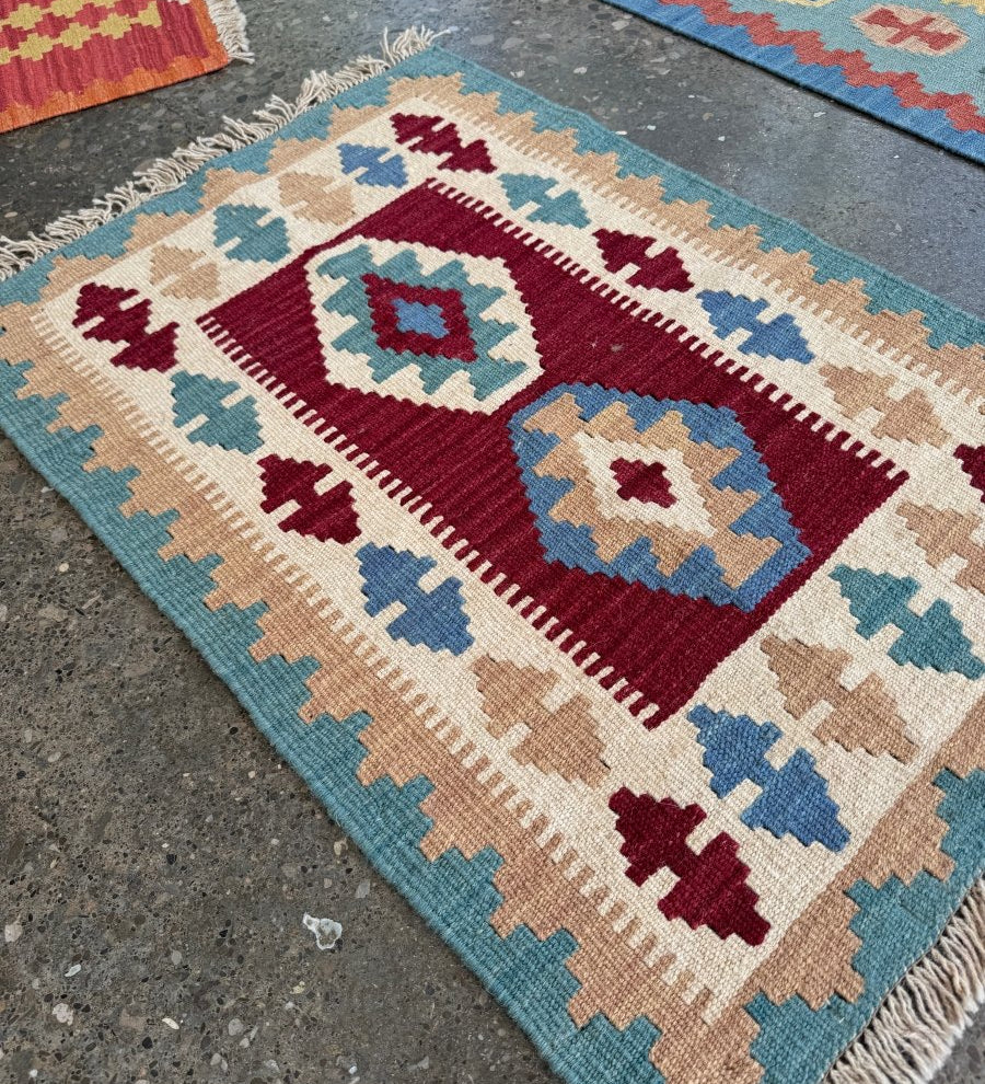 Persian Shiraz Kilim Rug | 2' 0" x 2' 11" - Rug the Rock