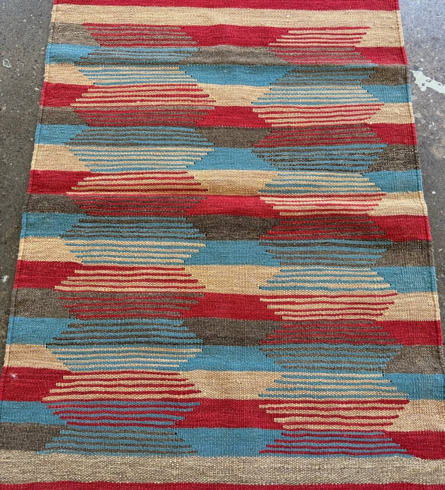 Persian Shiraz Kilim Rug | 2' 12" x 4' 6" - Rug the Rock