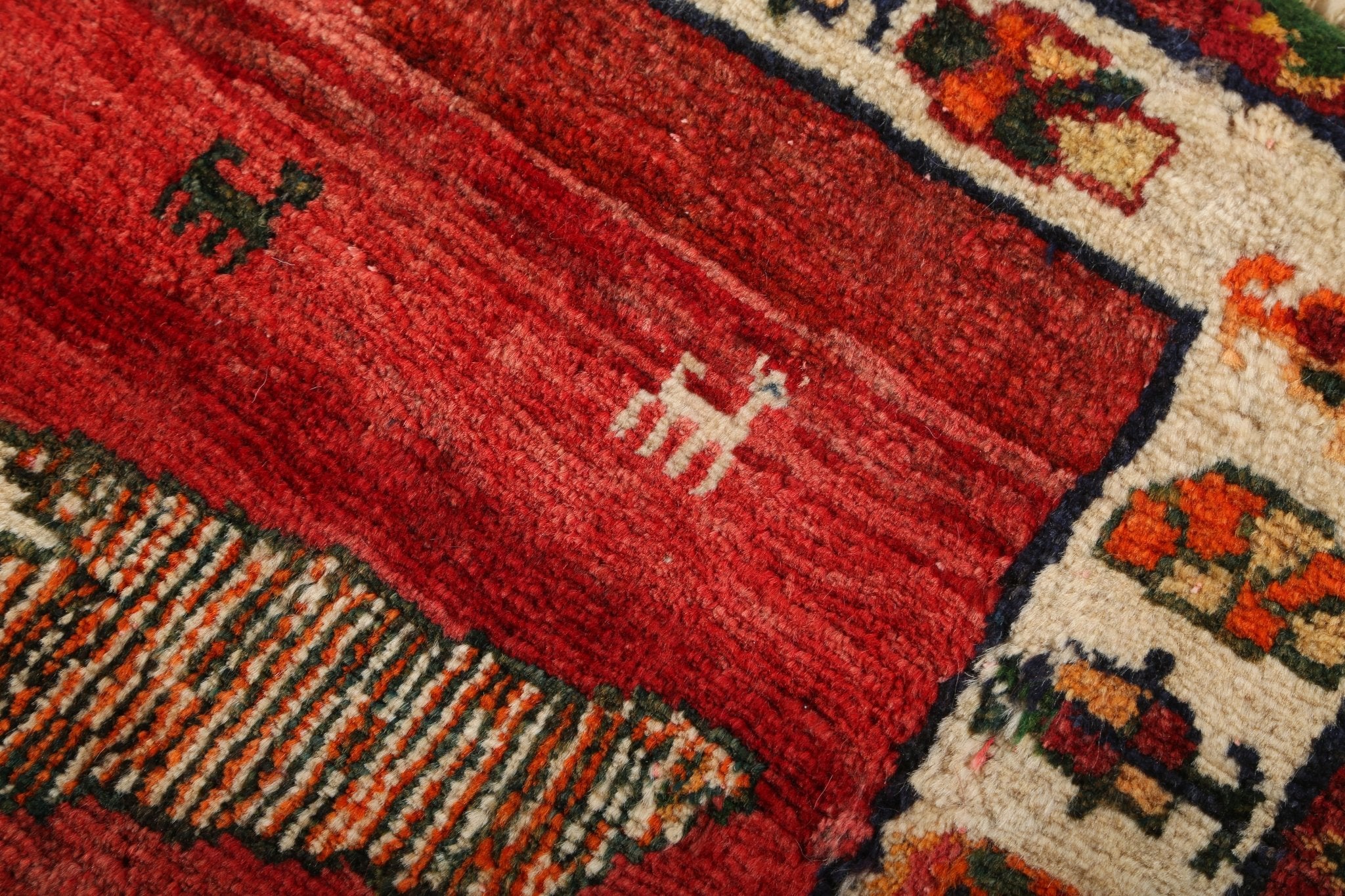 Persian Shiraz Rug | 5' 11" x 6' 9" - Rug the Rock - 
