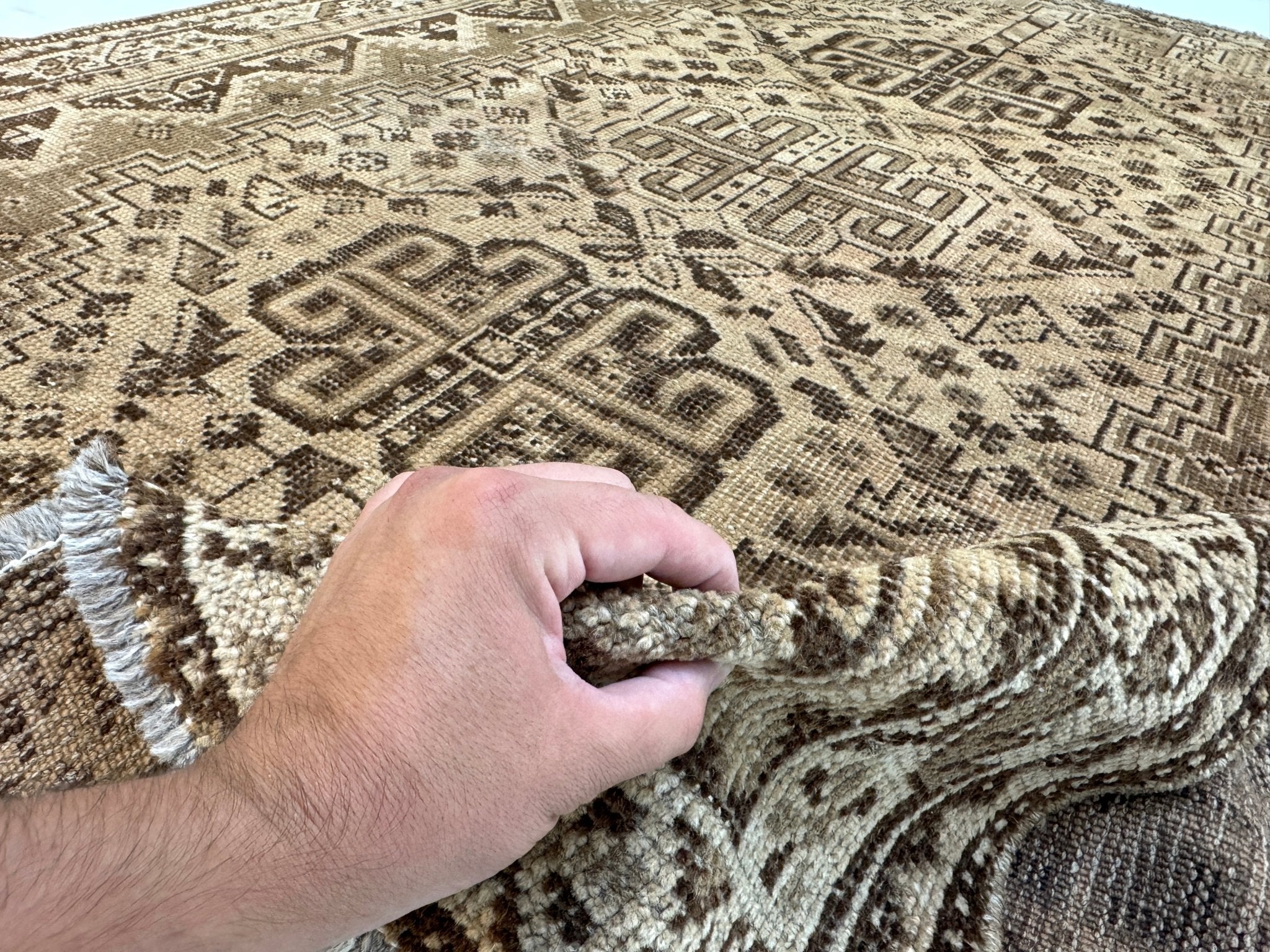 Persian Shiraz Rug | 5' 5” x 7' 11" - Rug the Rock - 