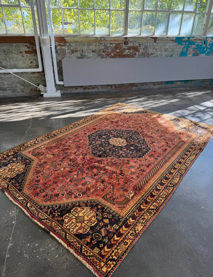 Persian Shiraz Rug | 6' 8" x 10' 1" - Rug the Rock