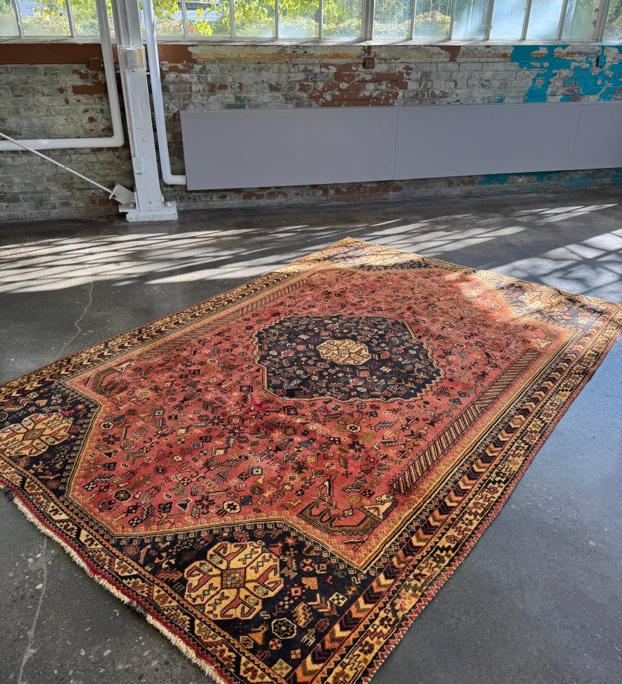 Persian Shiraz Rug | 6' 8" x 10' 1" - Rug the Rock