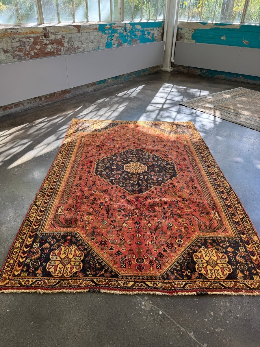 Persian Shiraz Rug | 6' 8" x 10' 1" - Rug the Rock