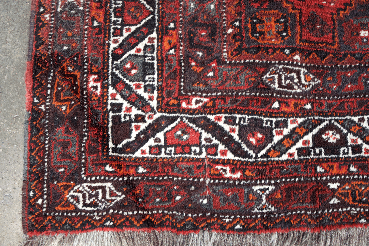 Persian Shiraz Rug | 7' 1" x 11' - Rug the Rock - available