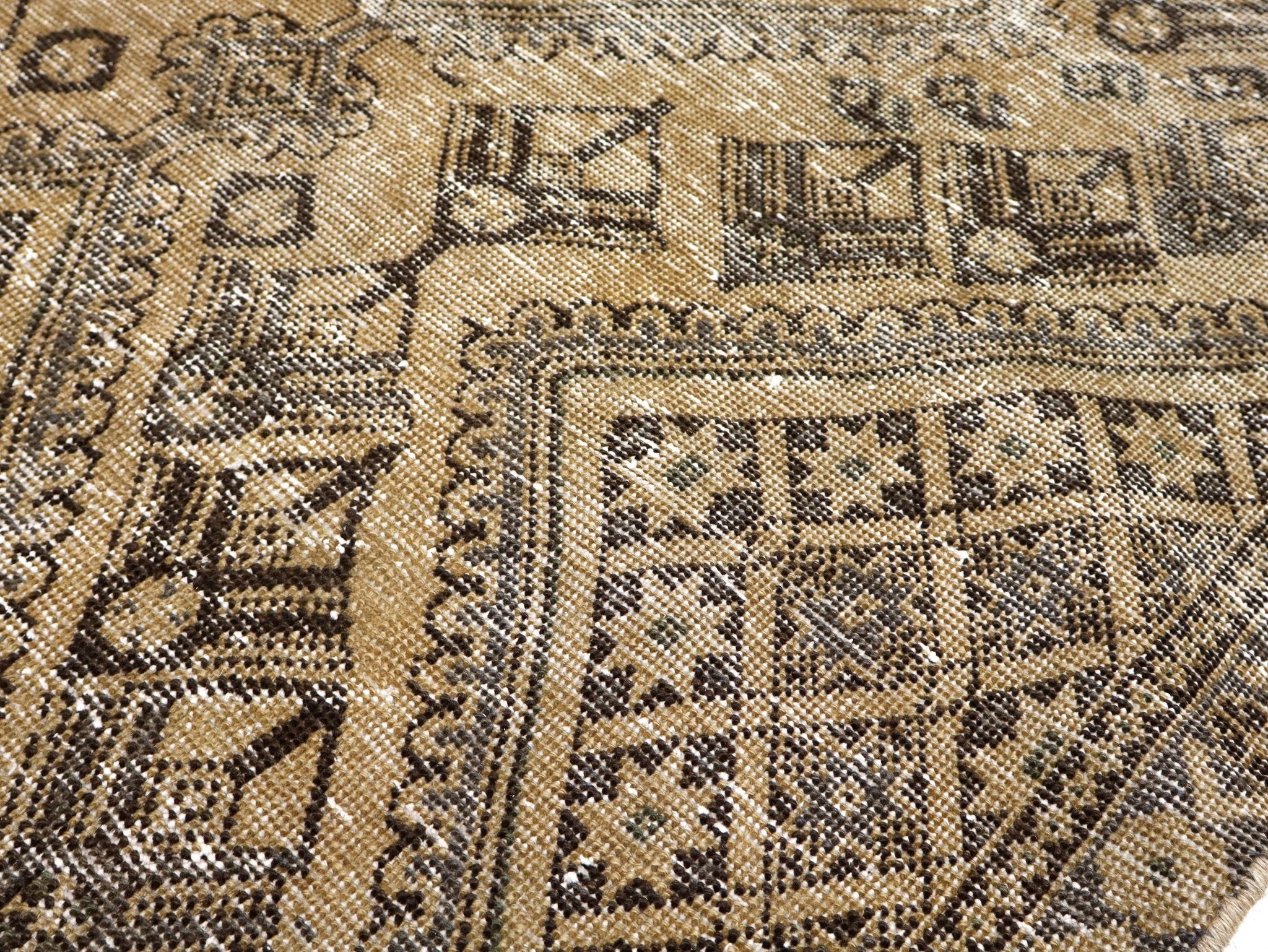 Persian Sirjan Rug | 6' 8” x 9' 11" - Rug the Rock - 