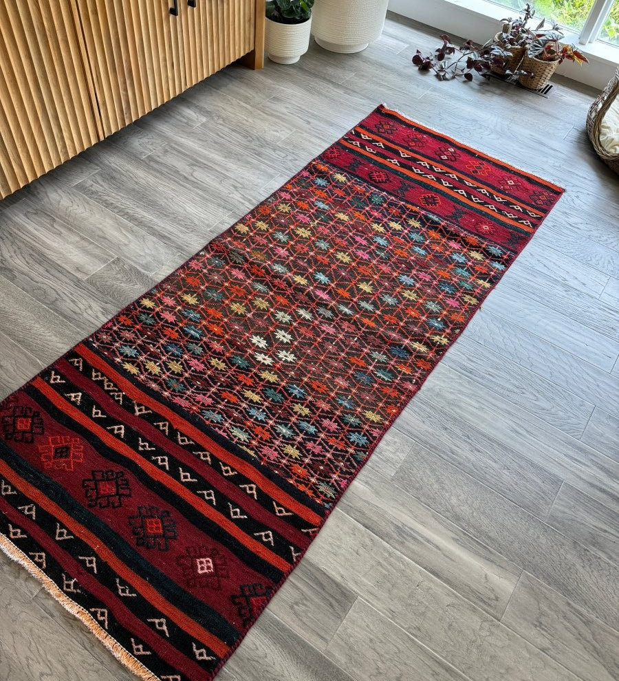 Persian Suzani Kilim | 2' 6" x 6' 5" - Rug the Rock