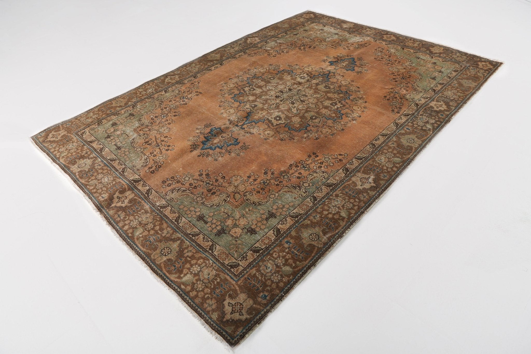 Persian Tabriz Rug | 6' x 9' - Rug the Rock - 