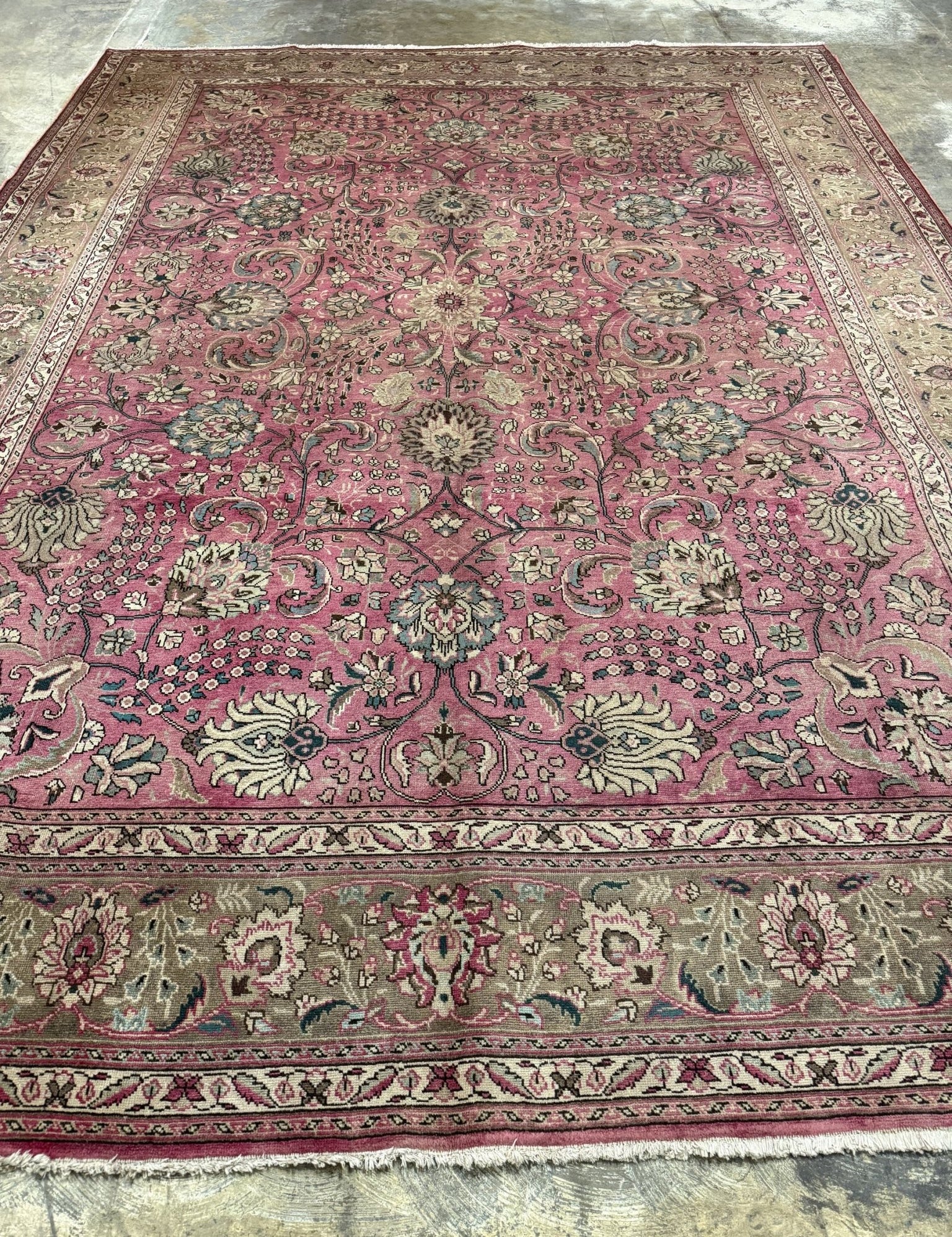 Persian Tabriz Rug | 9' 10" x 12' 9" - Rug the Rock - availableFloralHand-knotted