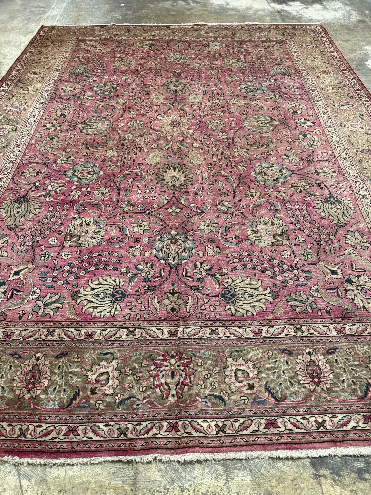 Persian Tabriz Rug | 9' 10" x 12' 9" - Rug the Rock - availableFloralHand-knotted