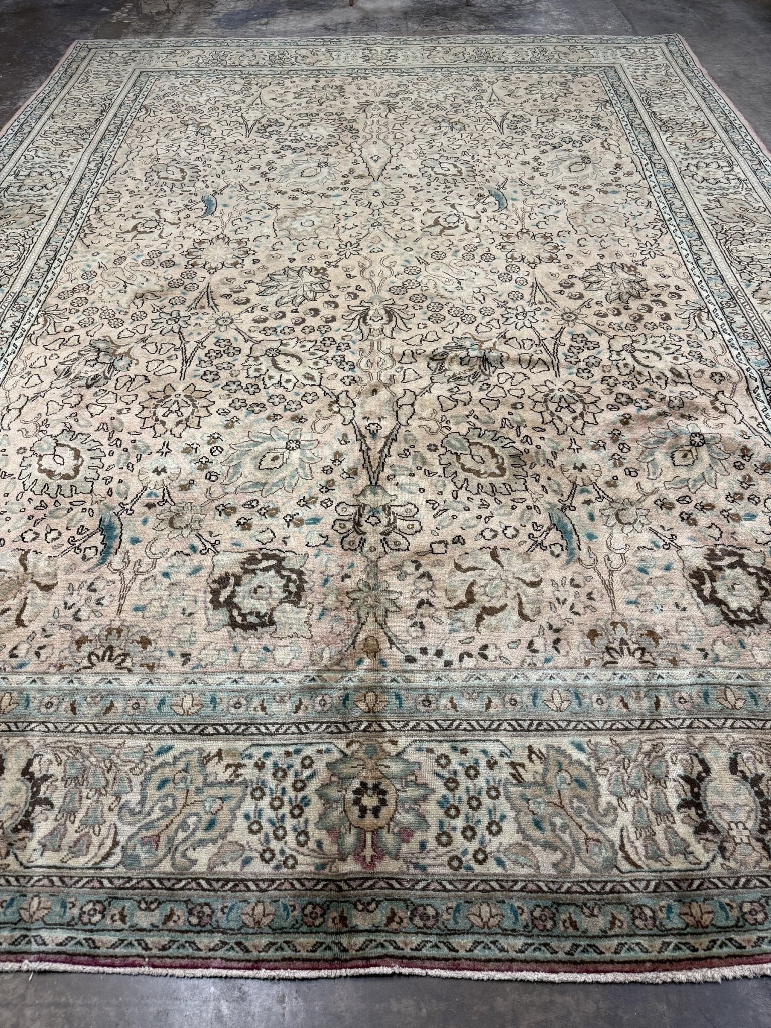 Persian Tabriz Rug | 9' 8" x 12' 10" - Rug the Rock - availableFloralHand-knotted