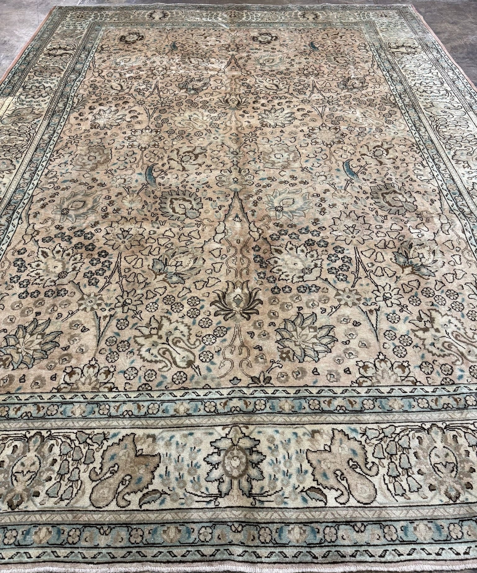 Persian Tabriz Rug | 9' 8" x 12' 10" - Rug the Rock - availableFloralHand-knotted
