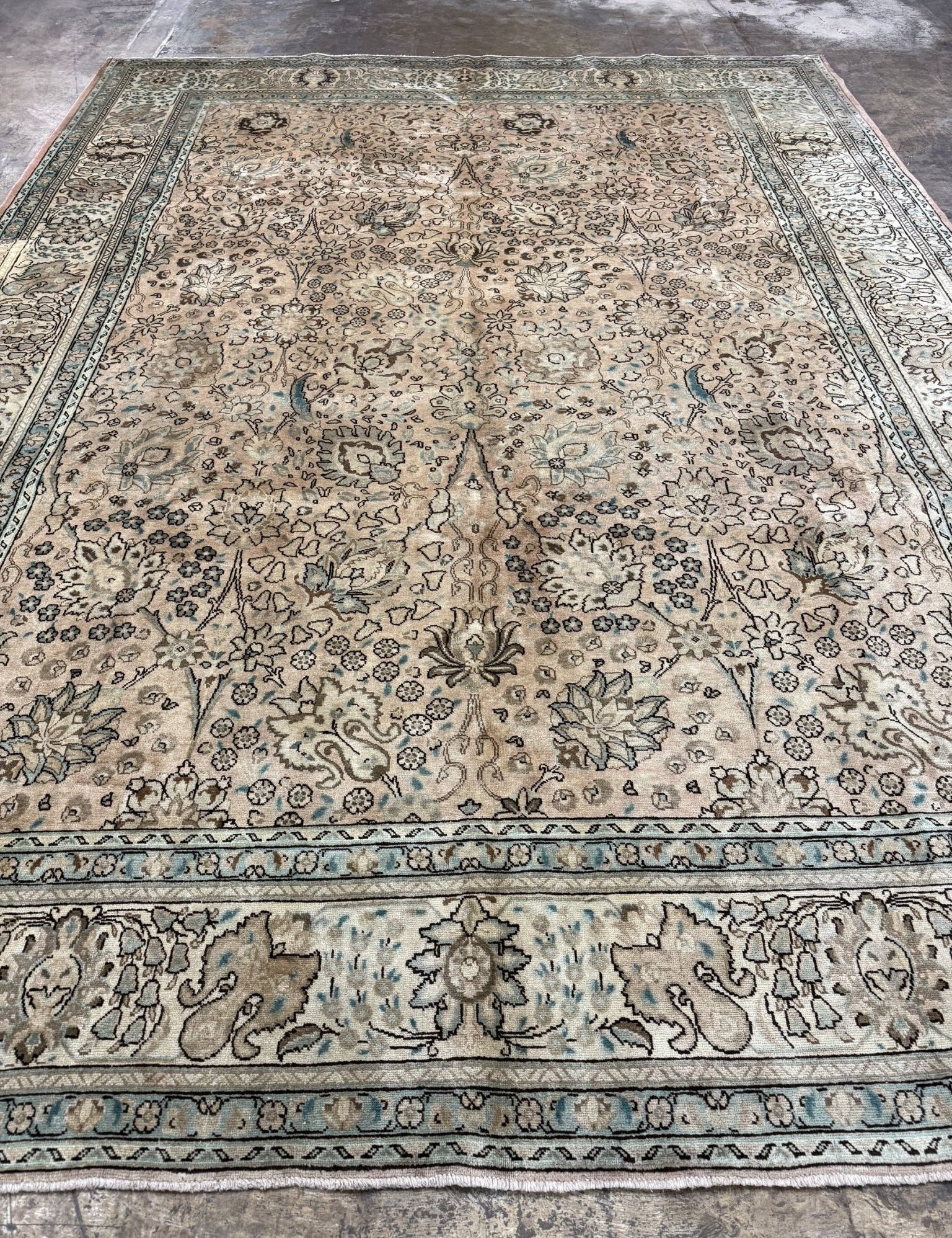 Persian Tabriz Rug | 9' 8" x 12' 10" - Rug the Rock - availableFloralHand-knotted