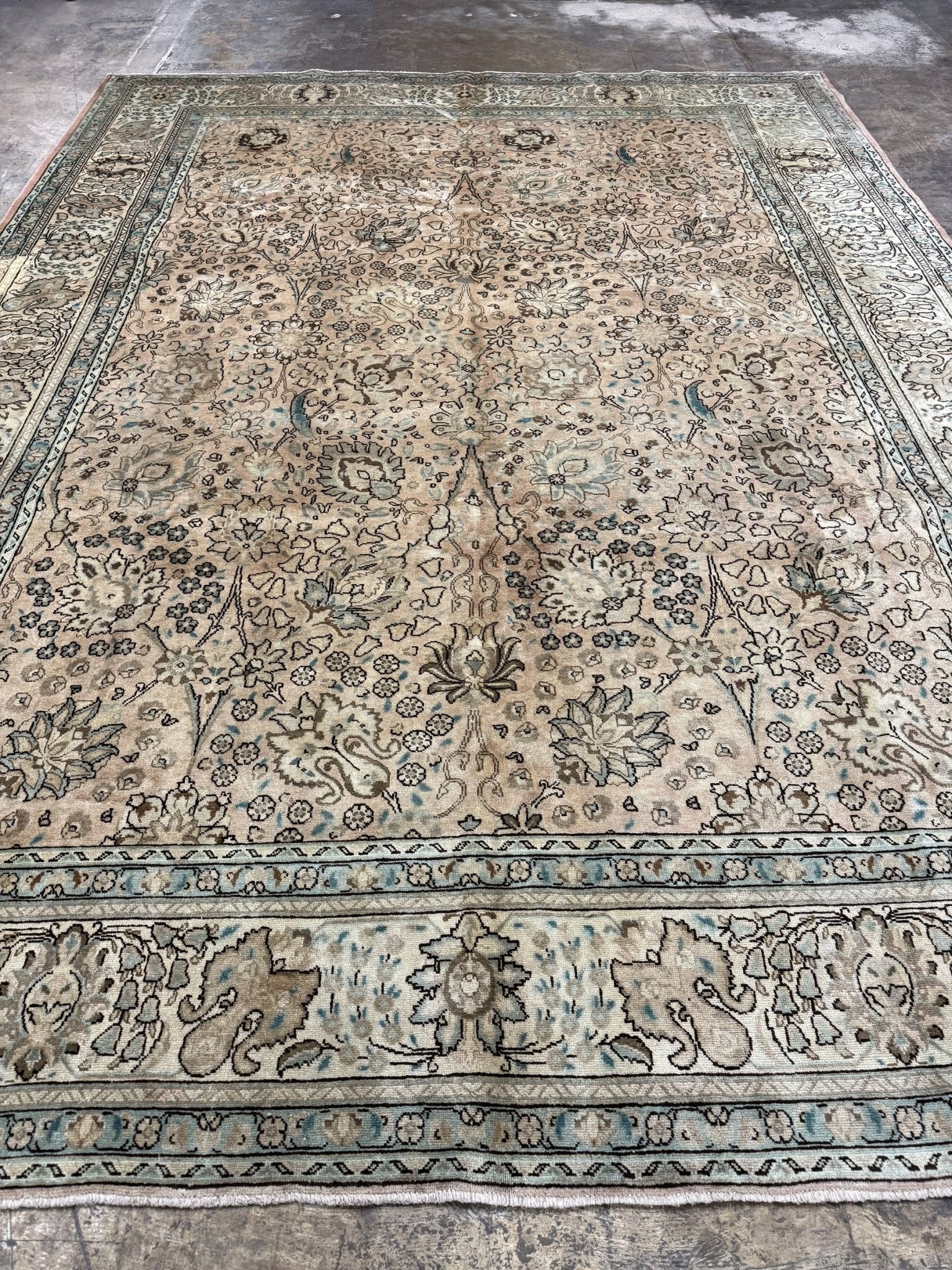 Persian Tabriz Rug | 9' 8" x 12' 10" - Rug the Rock - availableFloralHand-knotted
