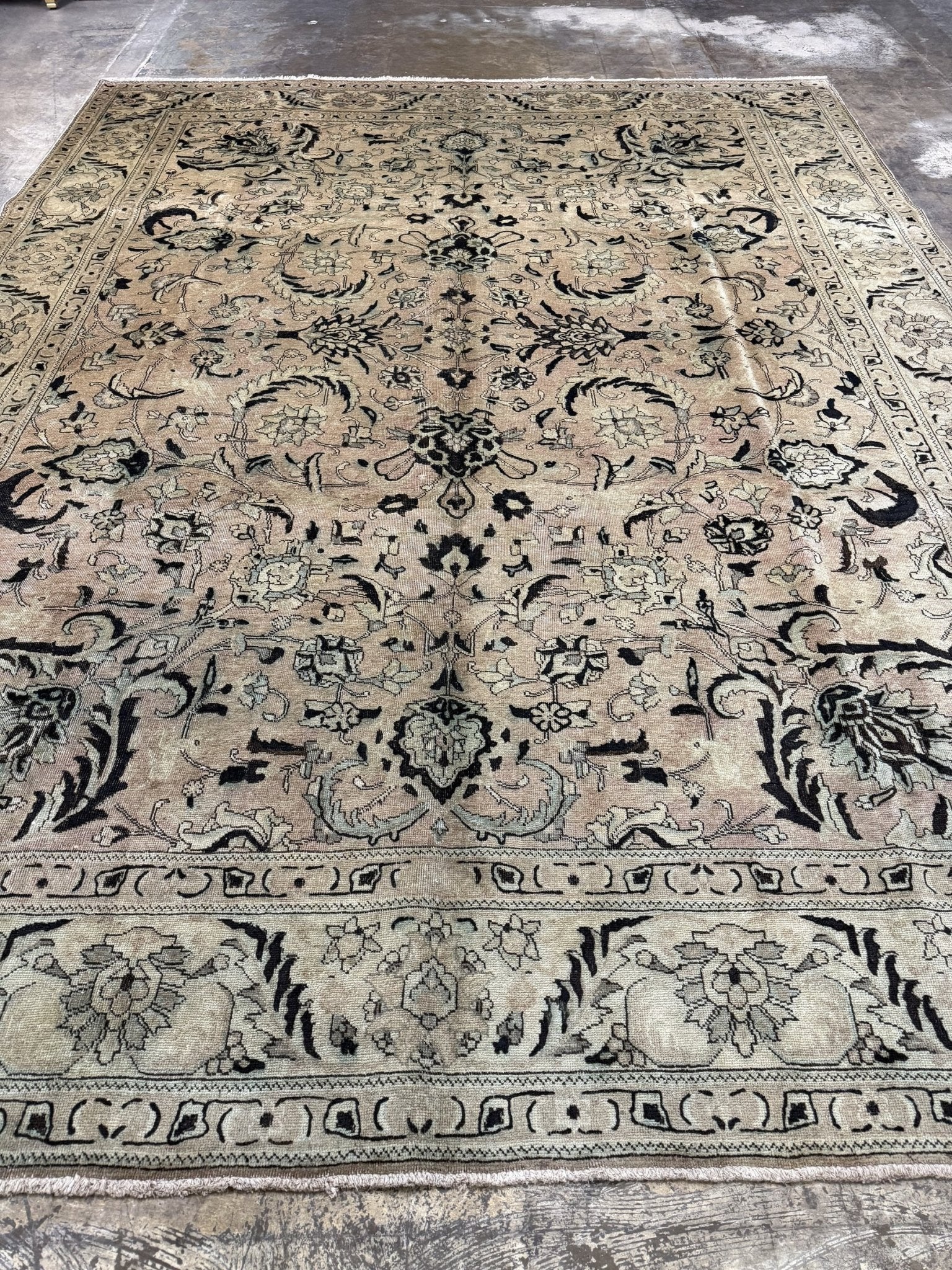 Persian Tabriz Rug | 9' 9" x 12' 11" - Rug the Rock - availableFloralHand-knotted
